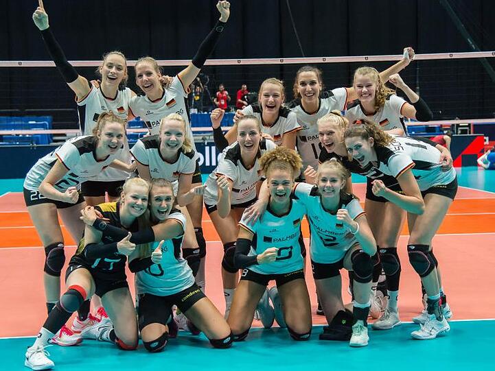Haben bei der EM auch das letzte Vorrundenspiel gewonnen: Die deutschen Volleyball-Frauen.