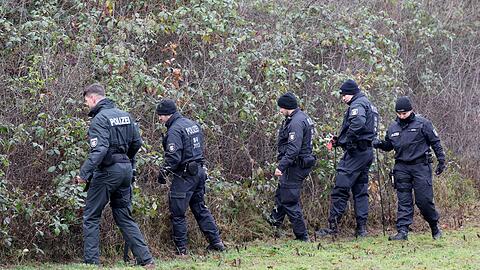 Die Ermittlungen im Fall des get&ouml;teten achtj&auml;hrigen Fabian f&uuml;hren Polizisten zur&uuml;ck in das Gebiet des Fundortes.
