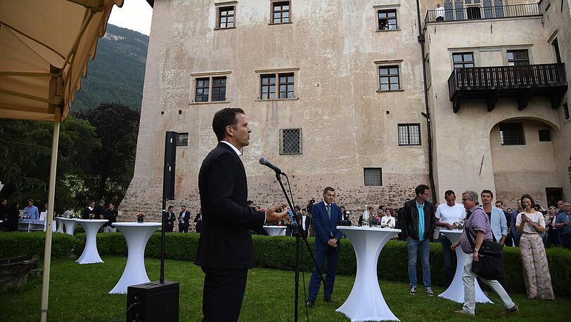Der ehemalige DFB-Manager Oliver Bierhoff 2018 bei einem Medienevent des DFB auf Schloss Freudenstein. Der ehemalige DFB-Manager Oliver Bierhoff 2018 bei einem Medienevent des DFB auf Schloss Freudenstein.