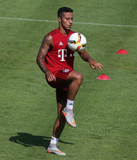 Bei über 30 Grad: Hier schuften die Bayern-Stars am Dienstagmorgen für die Saisonvorbereitung.