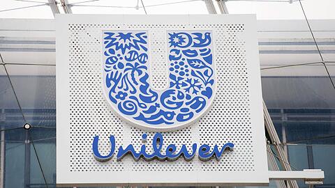 Unilever hat einen vor&uuml;bergehenden Einstellungsstopp verh&auml;ngt.