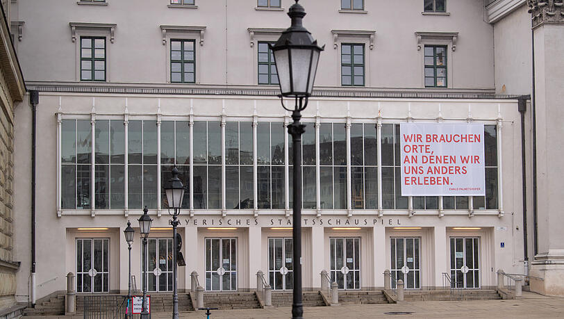 Das Residenztheater am Max-Joseph-Platz.