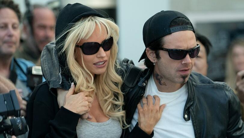 In "Pam & Tommy" erzählt die (wahre) Geschichte über Pamela Andersons Sex-Tape.