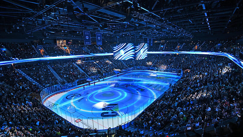 Innenansicht des neuen SAP Garden beim Eröffnungsspiel zwischen dem EHC Red Bull München und den Buffalo Sabres.