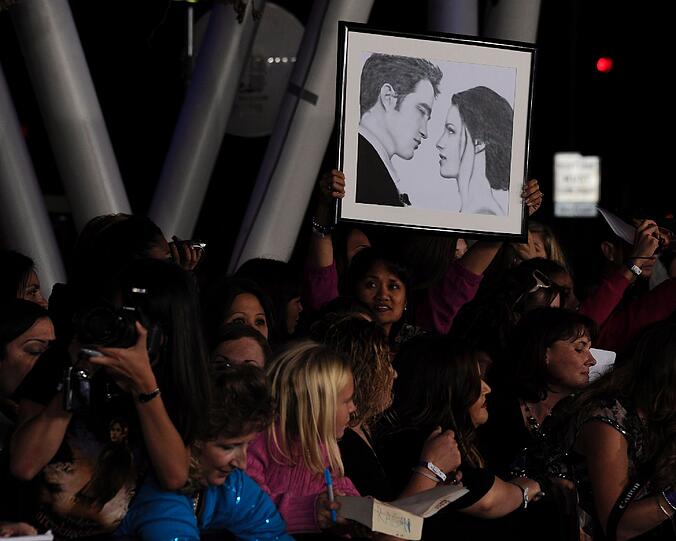 Tausende Fans erwarteten ihre Stars vor dem Nokia-Theatre in Los Angeles.