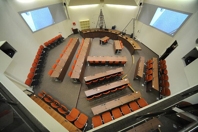 Weitere Bilder aus dem Schwurgerichtssaal im Münchner Justizzentrum.