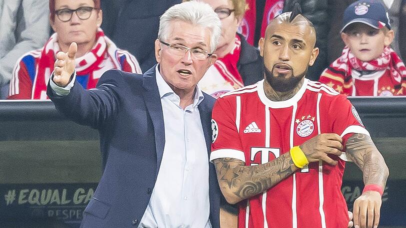 Langjährige Vertraute beim FC Bayern: Trainer Jupp Heynckes (li.) und Arturo Vidal.