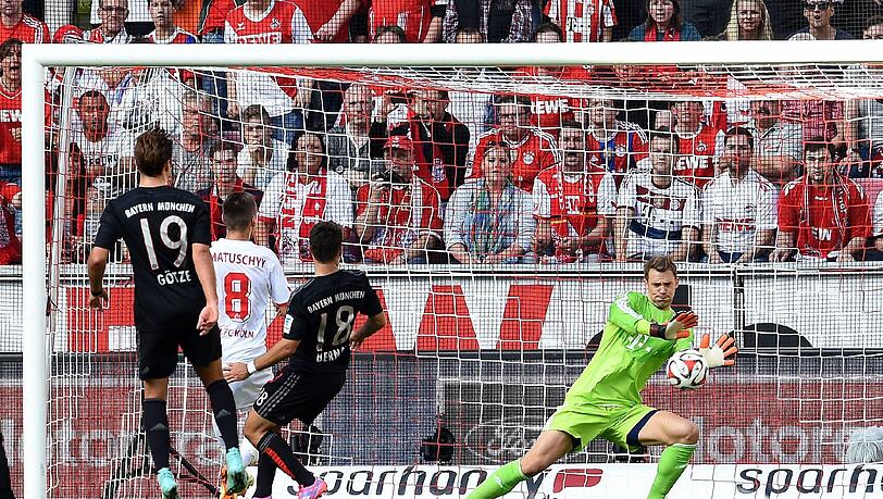 Manuel Neuer: Lange nichts zu tun – und dann zwei Mal Weltklasse. Erst gegen Matuschyk, auch beim Abpraller gegen Ujah (34.). Manuel Neuer: Lange nichts zu tun – und dann zwei Mal Weltklasse. Erst gegen Matuschyk, auch beim Abpraller gegen Ujah (34.).