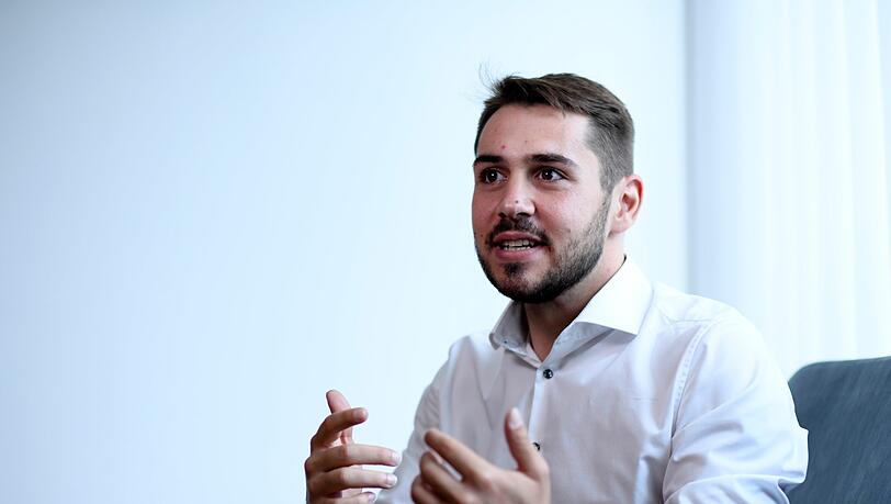 Der Münchner Stephan Bloch hat die Union der Mitte gegründet. Der Münchner Stephan Bloch hat die Union der Mitte gegründet.