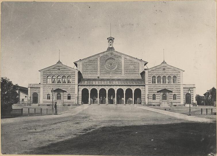 1855: Der "Central-Bahnhof" im romanischen Rundbogen-Stil.