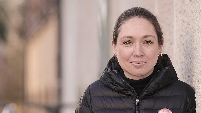 Philippa Sigl-Glöckner tritt für die SPD im Münchner Norden an. Im Bundestag will sie vor allem eines: Die Schuldenbremse reformieren. Das Finanzministerium kennt sie schon. Denn sie hat dort als Beamtin gearbeitet.