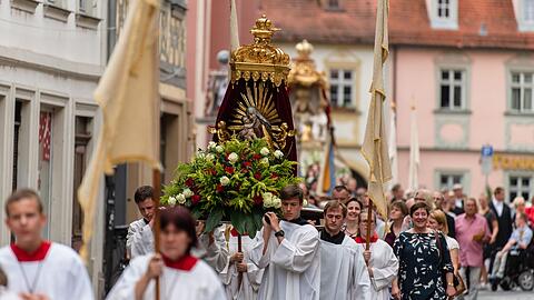 Die Prozession zu Fronleichnam in Bamberg. (Archivbild)
