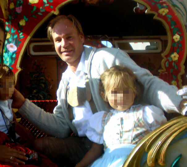 Karl Dankert starb bei dem Versuch, seinen Sohn aus der Isar zu retten. Der kleine Kevin überlebte, sein Vater schaffte es nicht. Der Vater von drei Kindern wurde posthum geehrt.