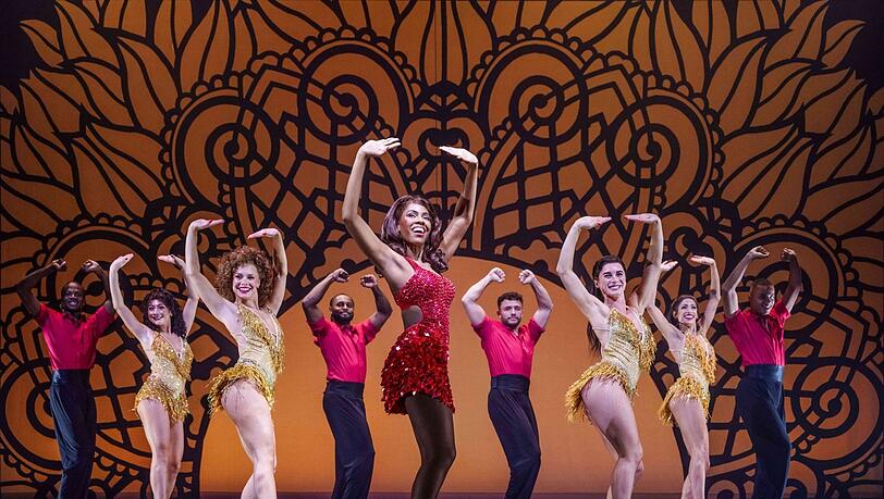 SidonieSmith mit dem Ensemble. SidonieSmith mit dem Ensemble.