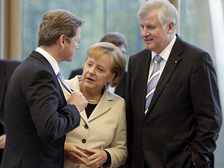 Westerwelle (FDP), Merkel (CDU) und Seehofer (CSU) wollen ihre Wahlversprechen einlösen - auf Kosten haushaltspolitischer Vernunft.