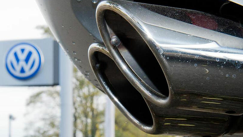 Durch den Diesel-Abgas-Skandal hat die deutsche Automobilindustrie kräftig an Ansehen eingebüßt. Durch den Diesel-Abgas-Skandal hat die deutsche Automobilindustrie kräftig an Ansehen eingebüßt.