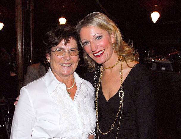 Monika Gruber und ihre Mutter Magdalena im Oktober 2006. Monika Gruber und ihre Mutter Magdalena im Oktober 2006.