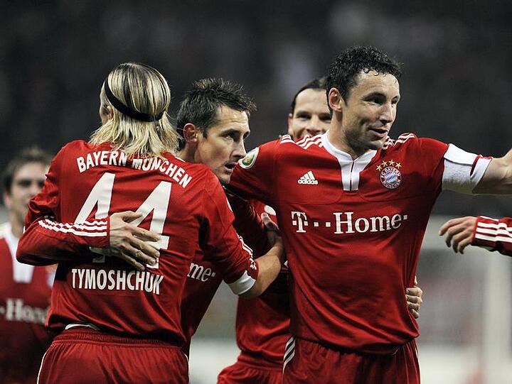 Kollektiver Jubel beim FC Bayern: In Frankfurt gab es ein lockeres 4:0.