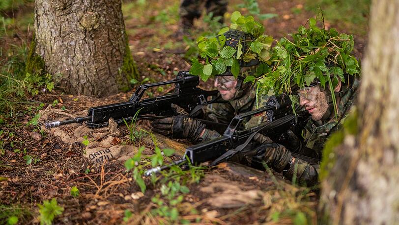 IHK-Präsident und Ex-"Zivi" Henner Pasch will im Ernstfall helfen und hat sich nachträglich zur Bundeswehr gemeldet