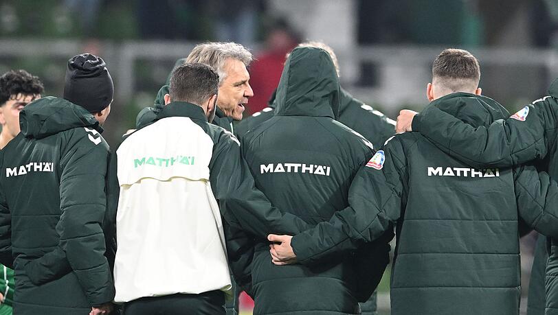 Werder-Trainer Horst Steffen spricht nach der Niederlage gegen Stuttgart. (Archiv) Werder-Trainer Horst Steffen spricht nach der Niederlage gegen Stuttgart. (Archiv)