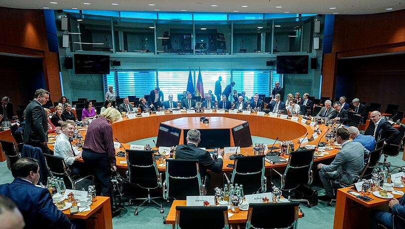 Turnusgemäß hätte Sachsen-Anhalt im Oktober den Vorsitz der Ministerpräsidentenkonferenz übernommen. (Symbolbild) Turnusgemäß hätte Sachsen-Anhalt im Oktober den Vorsitz der Ministerpräsidentenkonferenz übernommen. (Symbolbild)