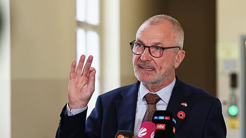 Der Vorsitzende der Deutsch-Israelischen Gesellschaft und fr&uuml;here Gr&uuml;nen-Bundestagsabgeordnete Volker Beck ist nach dem Urteil erleichtert.