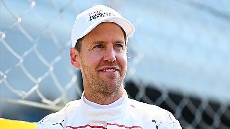 Sebastian Vettel l&auml;sst sich - verglichen mit anderen ehemaligen F1-Fahrern - nur noch relativ selten an der Rennstrecke blicken, so wie etwa hier im Rahmen des Gro&szlig;en Preises von Italien 2026.