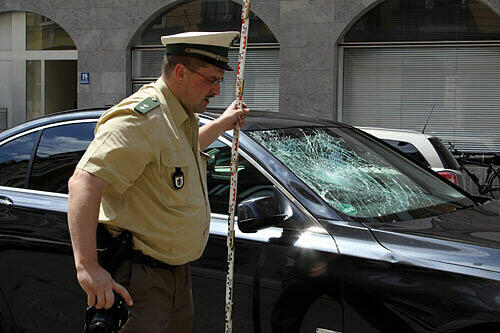 Gaucks Horror-Unfall in Lehel: Diese Bilder hatte die AZ im Juni 2010 gezeigt.
