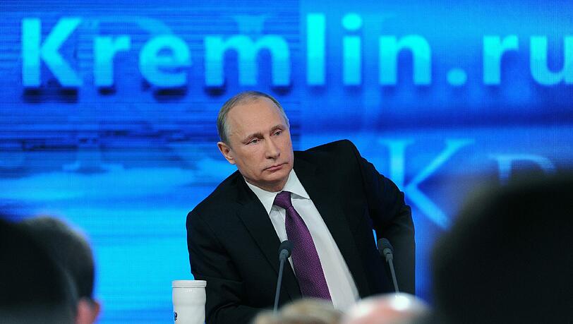 Wladimir Putin auf seiner Jahres-Pressekonferenz am Donnerstag Wladimir Putin auf seiner Jahres-Pressekonferenz am Donnerstag