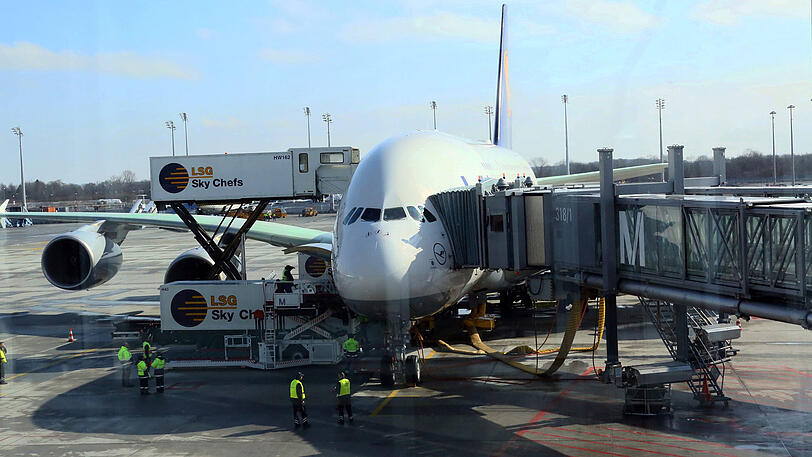 Ab Sommer stationiert Lufthansa fünf Flugzeuge vom Typ A380-800.