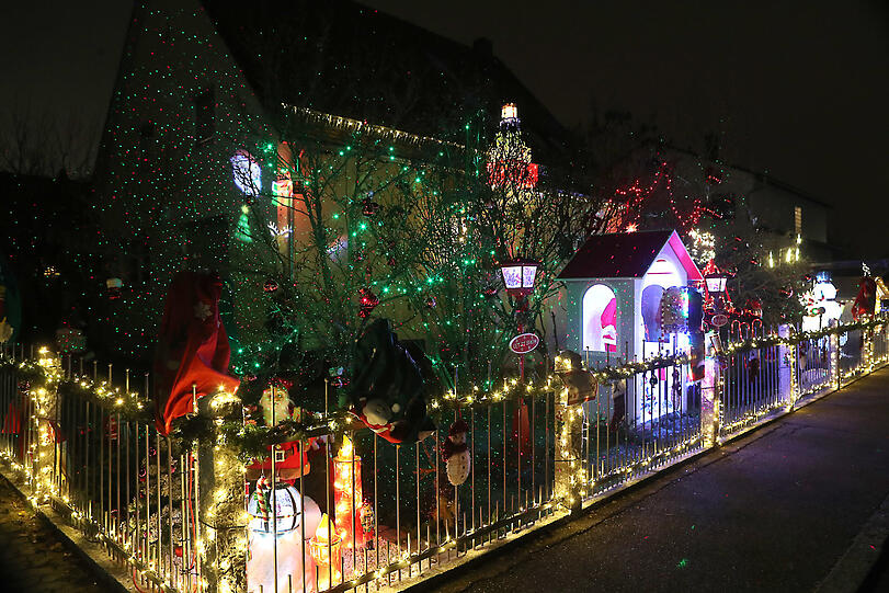 Das Weihnachtshaus der Familie Wallner in der Bayerwaldsiedlung ist jedes Jahr ein Spektakel.