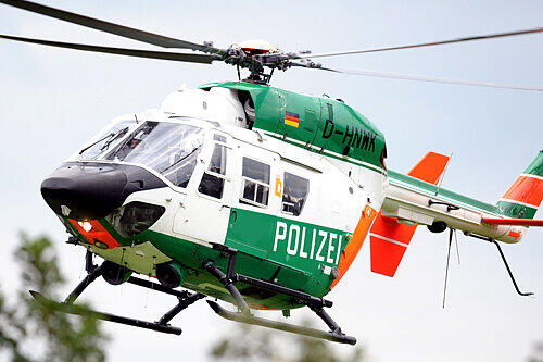 Die Polizei sucht die Sex-Bestie mit allen Mitteln. Auch mit Hubschraubern.