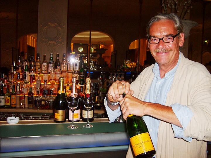 Starb mit 60 Jahren: Party Löwe Schampus alias Jean Baptiste Doerr.