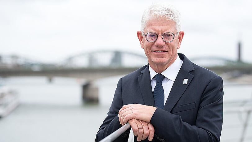 DEB-Präsident Franz Reindl: "Ich bin froh, dass wir wettkampffähig antreten können." DEB-Präsident Franz Reindl: "Ich bin froh, dass wir wettkampffähig antreten können."