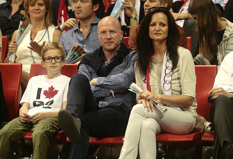 Auch Sportvorstand Matthias Sammer ist mit seiner Frau im Audi Dome.