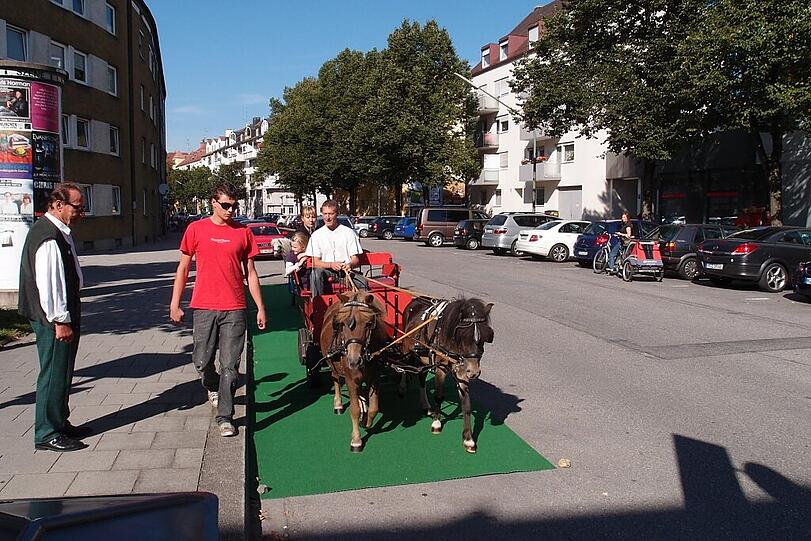 Die Ponies warten schon auf die kleinen Gäste!