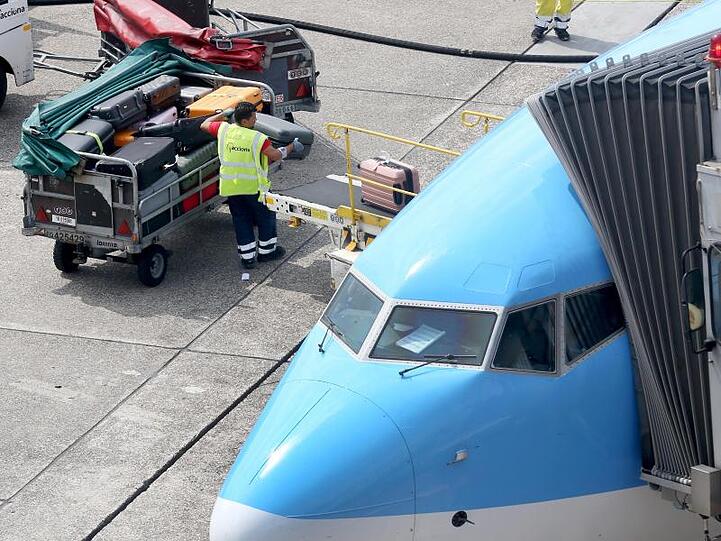 Eine etwas teurere Variante des Reisens ist das Fliegen. Jedoch lassen sich hiermit exotische und ferne Ziele erreichen.