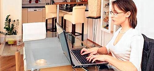 Still und leise - am Computer dürfen Mieter zu Hause arbeiten, so viel sie wollen.
