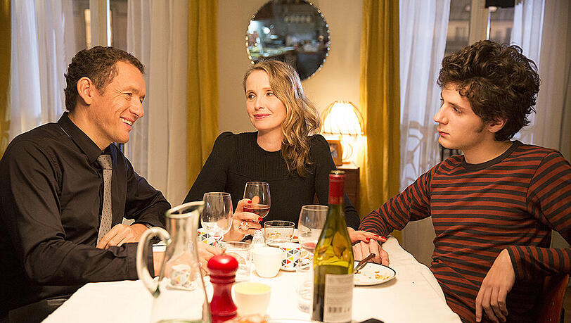 Mama Violettes (Julie Delpy) Neuer (Dany Boon) hat schlechte Karten bei Sohn Lolo (Vincent Lacoste). Mama Violettes (Julie Delpy) Neuer (Dany Boon) hat schlechte Karten bei Sohn Lolo (Vincent Lacoste).