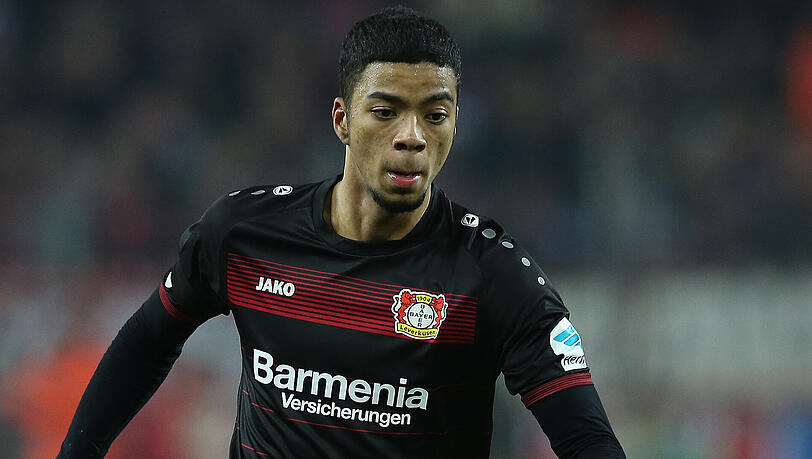 Benjamin Henrichs kam in der laufenden Saison bislang zu 17 Bundesligaspielen für Bayer Leverkusen. Hinzu kommen sechs Einsätze in der Champions League. Benjamin Henrichs kam in der laufenden Saison bislang zu 17 Bundesligaspielen für Bayer Leverkusen. Hinzu kommen sechs Einsätze in der Champions League.