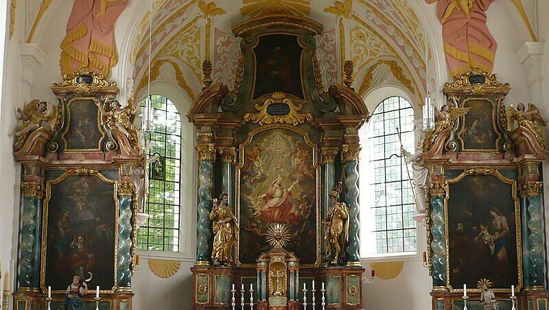 An der alten Pfarrkriche St. Margaret startet der Viertel-Rundgang. An der alten Pfarrkriche St. Margaret startet der Viertel-Rundgang.