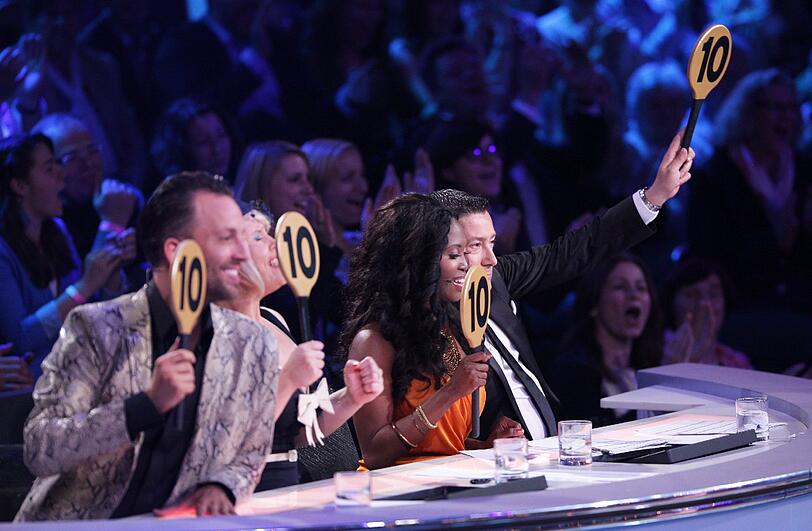 Die Juroren Roman Frieling (l-r), Maite Kelly, Motsi Mabuse und Joachim Llambi