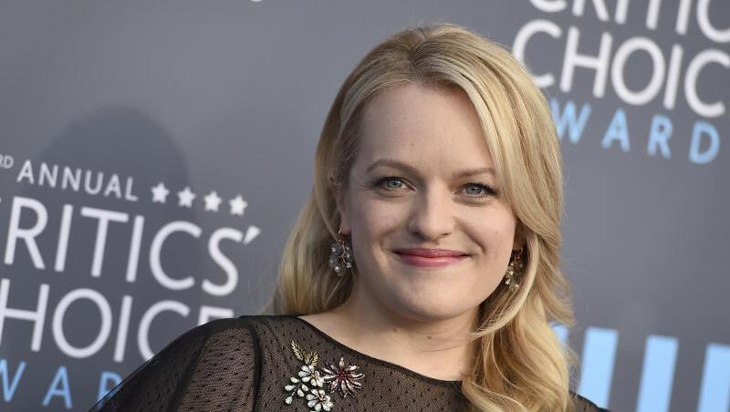 Elisabeth Moss kommt im Januar 2018 zur Verleihung der 23. Critics' Choice Awards. Elisabeth Moss kommt im Januar 2018 zur Verleihung der 23. Critics' Choice Awards.