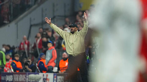 Wird dem FC Bayern im Halbfinalhinspiel fehlen: Trainer Vincent Kompany.