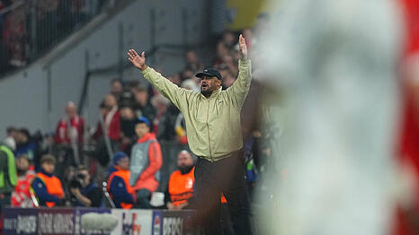 Wird dem FC Bayern im Halbfinalhinspiel fehlen: Trainer Vincent Kompany.