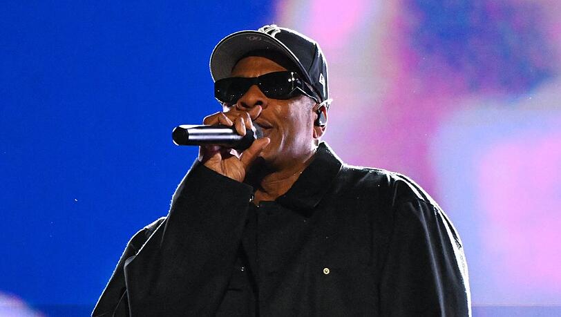 Für Jay-Z wäre es der erste Super-Bowl-Auftritt. Für Jay-Z wäre es der erste Super-Bowl-Auftritt.