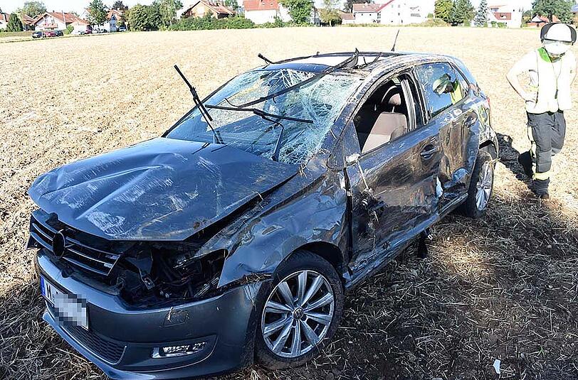 Er kam in einem Feld zum Stehen.