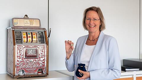 Friederike Sturm ist Präsidentin der Staatlichen Lotterieverwaltung in Bayern &ndash; und spielt selbst auch gern mal.