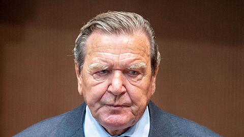 Altkanzler Gerhard Schröder steht wegen seiner Russland-Nähe in der Kritik.