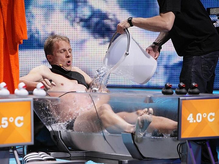 Ein Eisbad für Oliver Pocher bei "Alle auf den Kleinen"